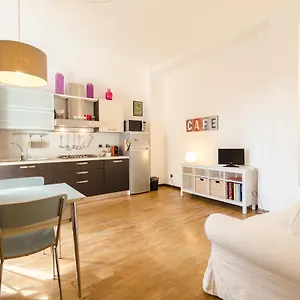  Appartamento Inner Bo, Terrazzino Vista Tetti In Centro Storico Italia
